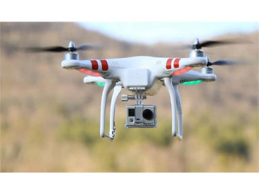 Quels modules sans fil sont utilis&eacute;s pour le contr&ocirc;le des drones